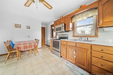 EAT IN KITCHEN!