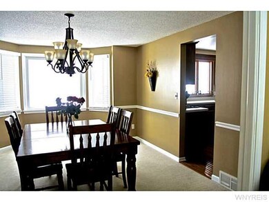 3201 Rachelle Dr, North Tonawanda, NY 14120 - photo 5