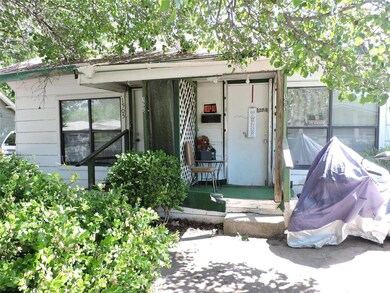 1505 N Broughton St, Sherman, TX 75090 - photo 3