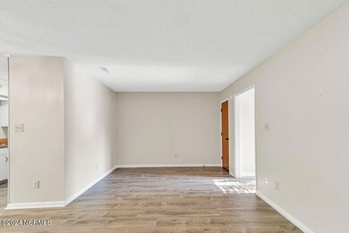 104 Brenda Dr, Jacksonville, NC 28546 - photo 4