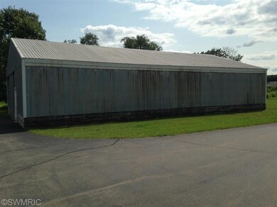 8739 Oakland Dr, Portage, MI 49024 - photo 2