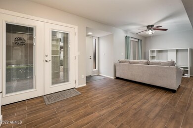 812 E Eugie Ave - MLS-11