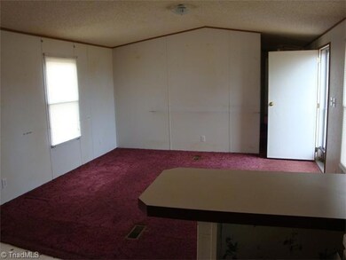 2759 Bethel Lucas Rd, Asheboro, NC 27205 - photo 3