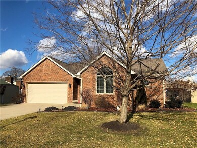 4688 29th St, Columbus, IN 47203 - photo 2