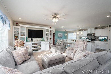 1133 Yeomans St unit 193, Ionia, MI 48846 - photo 2