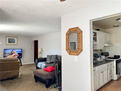 2157 E 39th St, Lorain, OH 44055 - photo 3