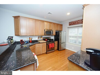 405 E Hector St, Conshohocken, PA 19428 - photo 2