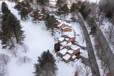 3755 Quechee Main St unit B, Quechee, VT 05059 - photo 2