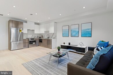 1525 P St NW unit 2, Washington, DC 20005 - photo 2