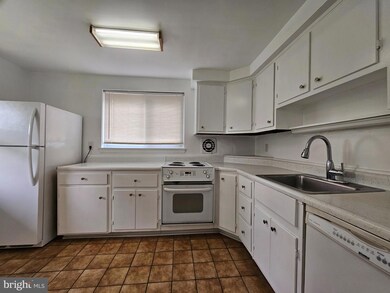 28 Alameda Rd unit B, Broomall, PA 19008 - photo 7