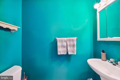 1582 Karen Blvd, District Heights, MD 20747 - photo 7