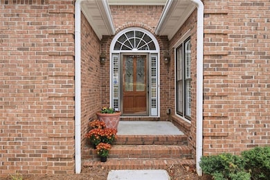 2289 Glenridge Dr, Marietta, GA 30062 - photo 3