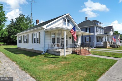 207 Delaware Ave, Harrington, DE 19952 - photo 2