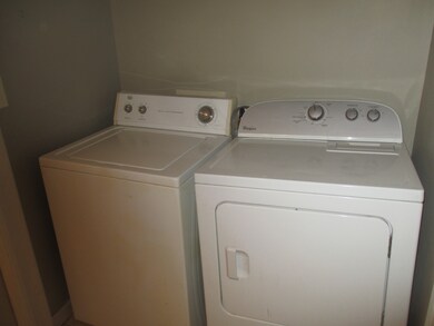 904 E Newkirk St, Tuscola, IL 61953 - photo 6