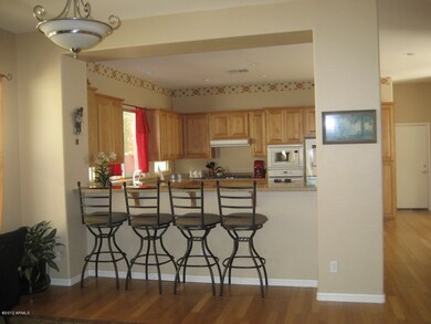 Sit up Bar to Kitchen
