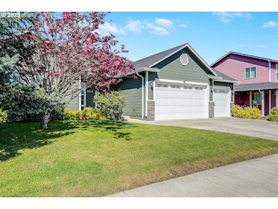 1231 SW 3rd Ave, Mill City, OR 97360 - photo 7