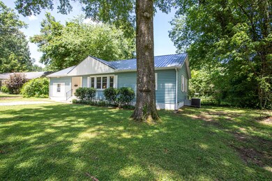 1004 Evins St, Manchester, TN 37355 - photo 2