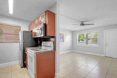 Southbridge Condominiums unit 1120, West Palm Beach, FL 33405 - photo 5