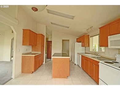 221 NW Blair St unit 24, Sheridan, OR 97378 - photo 7