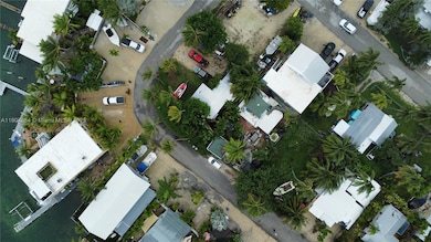 77 S Conch Ave, Duck Key, FL 33050 - photo 3