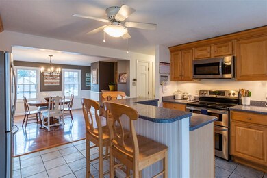 8 Seneca Dr, Nashua, NH 03062 - photo 6