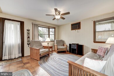 9 Webb Rd unit 9, Cabin John, MD 20818 - photo 6