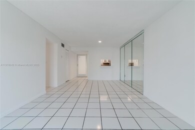 1428 Euclid Ave unit 404, Miami Beach, FL 33139 - photo 6