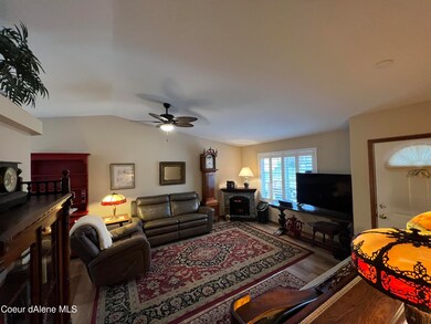 1704 Trellis (37)