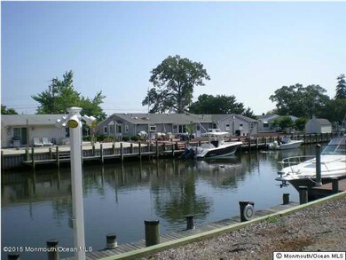 811 lagoon 2