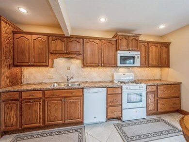 2473 Fruitland Blvd SW, Cedar Rapids, IA 52404 - photo 6