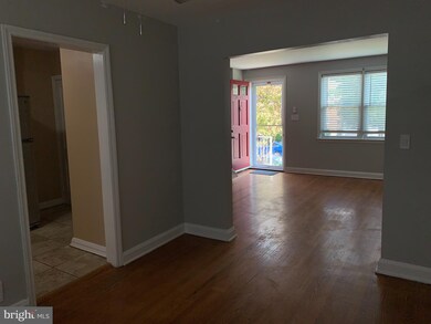 8646 Oak Rd, Parkville, MD 21234 - photo 4