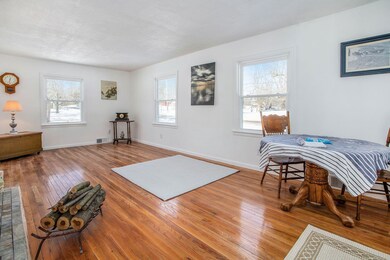 1 Grand Ave living room photo 2
