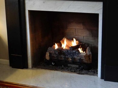 Living Room. Gas Fireplace