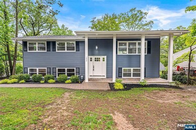 192 Mohawk Trail, Wayne, NJ 07470 - photo 2