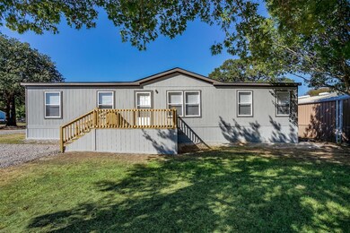 195 Clay Ct, Springtown, TX 76082 - photo 5