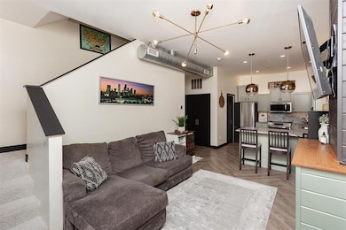 400 E Locust St unit 102, Des Moines, IA 50309 - photo 3