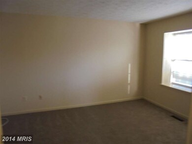 14007 Grumble Jones Ct, Centreville, VA 20121 - photo 7