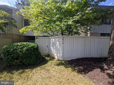 5816 Harness Ct, Columbia, MD 21044 - photo 3