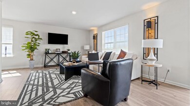 2816 Turning Leaf Ct, Lake of the Woods, VA 22508 - photo 3