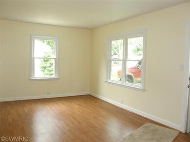 2014 Lewis Dr, Niles, MI 49120 - photo 3