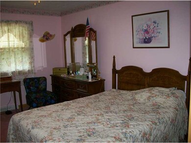 2312 Loveland Ave, Erie, PA 16506 - photo 7