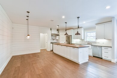 1308 Bayou Oak Dr, Friendswood, TX 77546 - photo 5