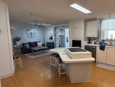 569 Wainsbrook Dr unit 569, Melbourne, FL 32934 - photo 3