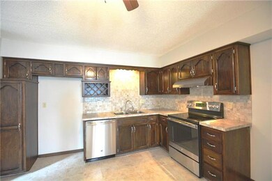 New Tile Floor, Stainless Steel Appiances!