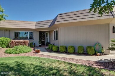 10658 W Hutton Dr, Sun City, AZ 85351 - photo 2