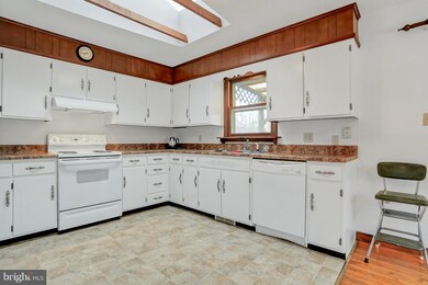 3272 Weber Rd, Chambersburg, PA 17202 - photo 6