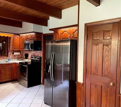 1232 Dunhamtown Brimfield Rd, Brimfield, MA 01010 - photo 7