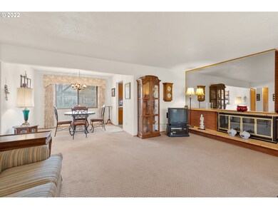 Living Room/Dining Room