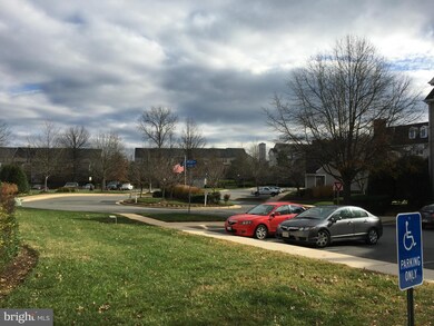 46602 Ellicott Square unit 202, Sterling, VA 20165 - photo 3