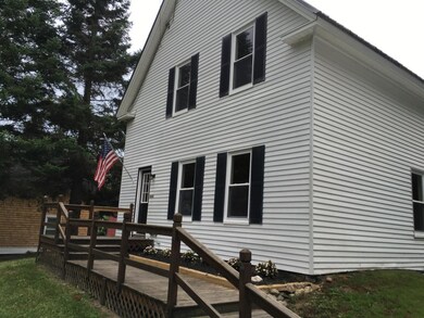 63 Hill St, Littleton, NH 03561 - photo 2